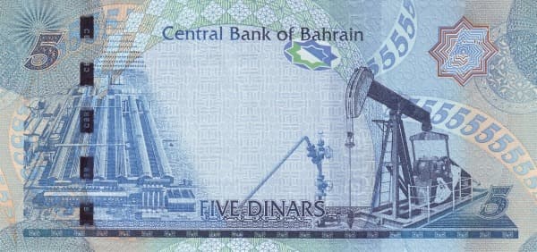 Нефтяная платформа и буровая установка.